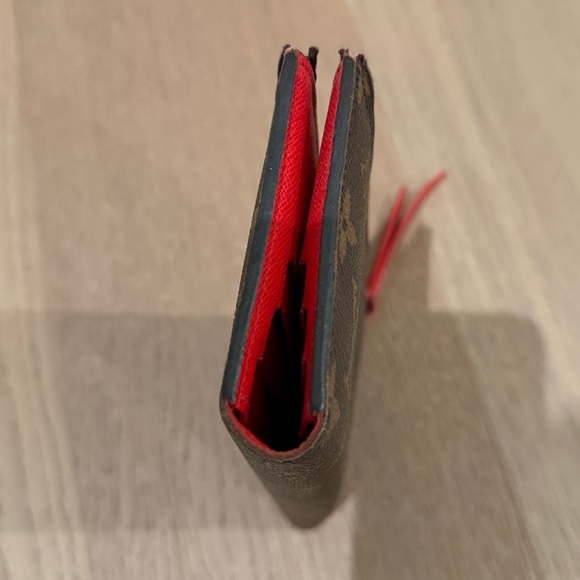 Louis Vuitton Monogram Women's Clutch - Picture 5 of 8